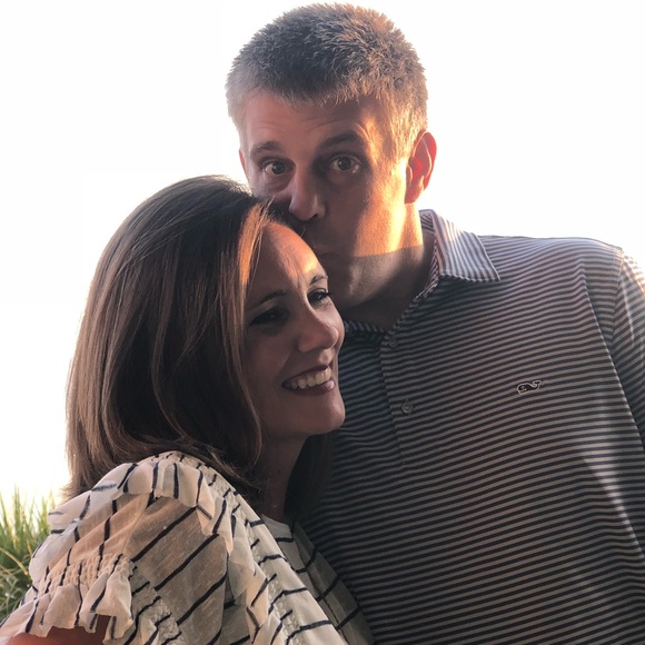 Meet your Posher, Sara - Picture 1 of 1